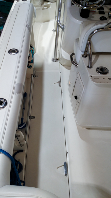 JetBoatPilot_2003_Boston_Whaler-4