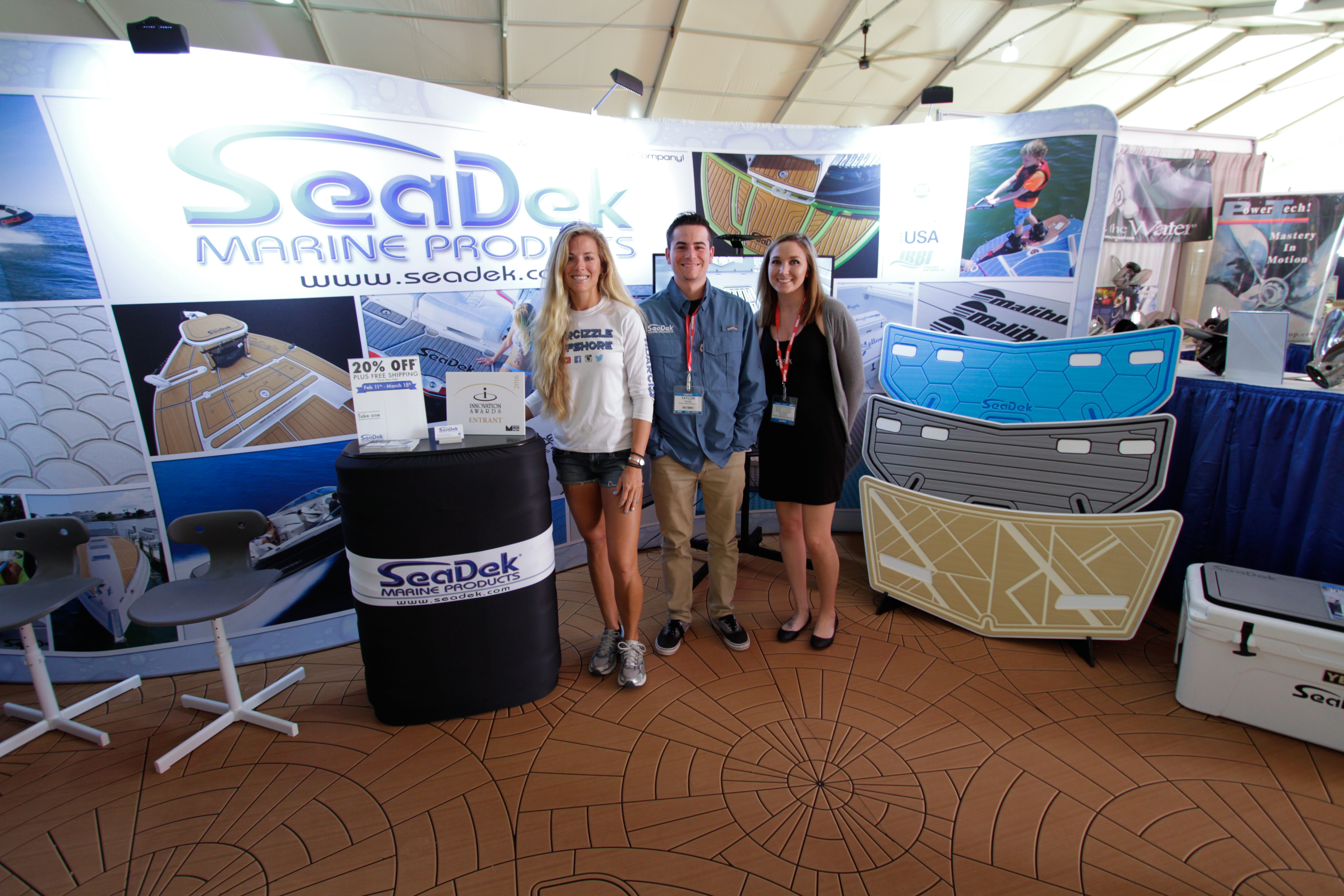Brand ambassador, "Darcizzle", with the team from SeaDek