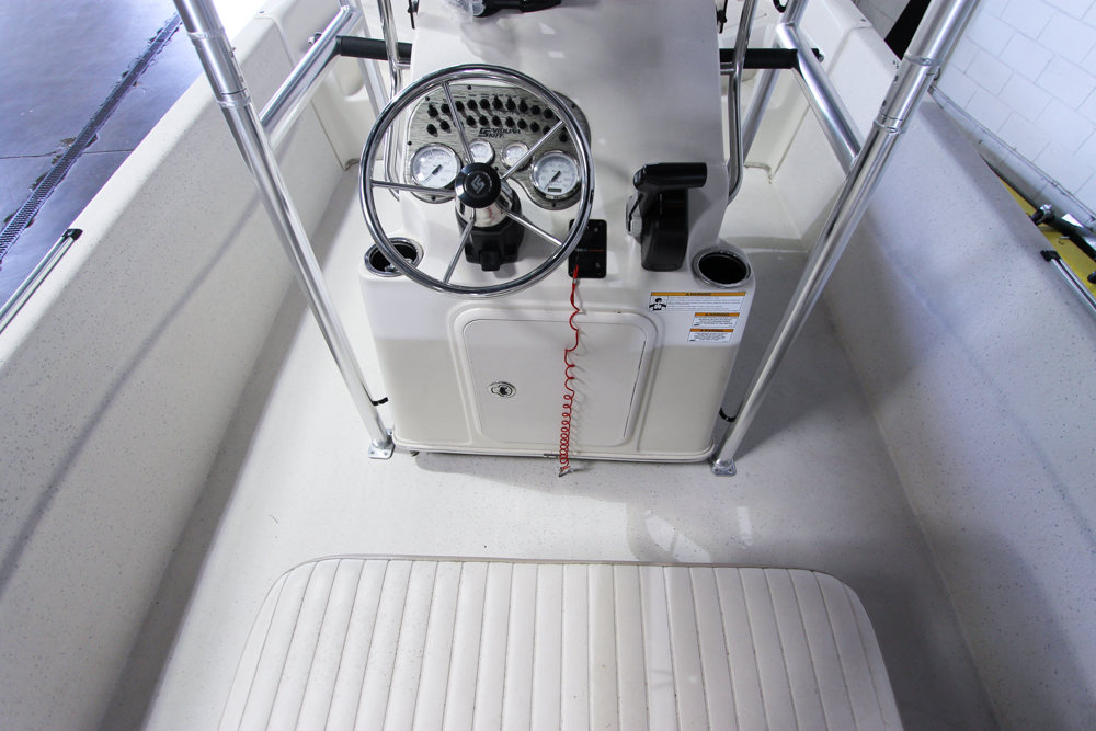 SeaDeked 2014 Carolina Skiff DLV 198 SeaDek